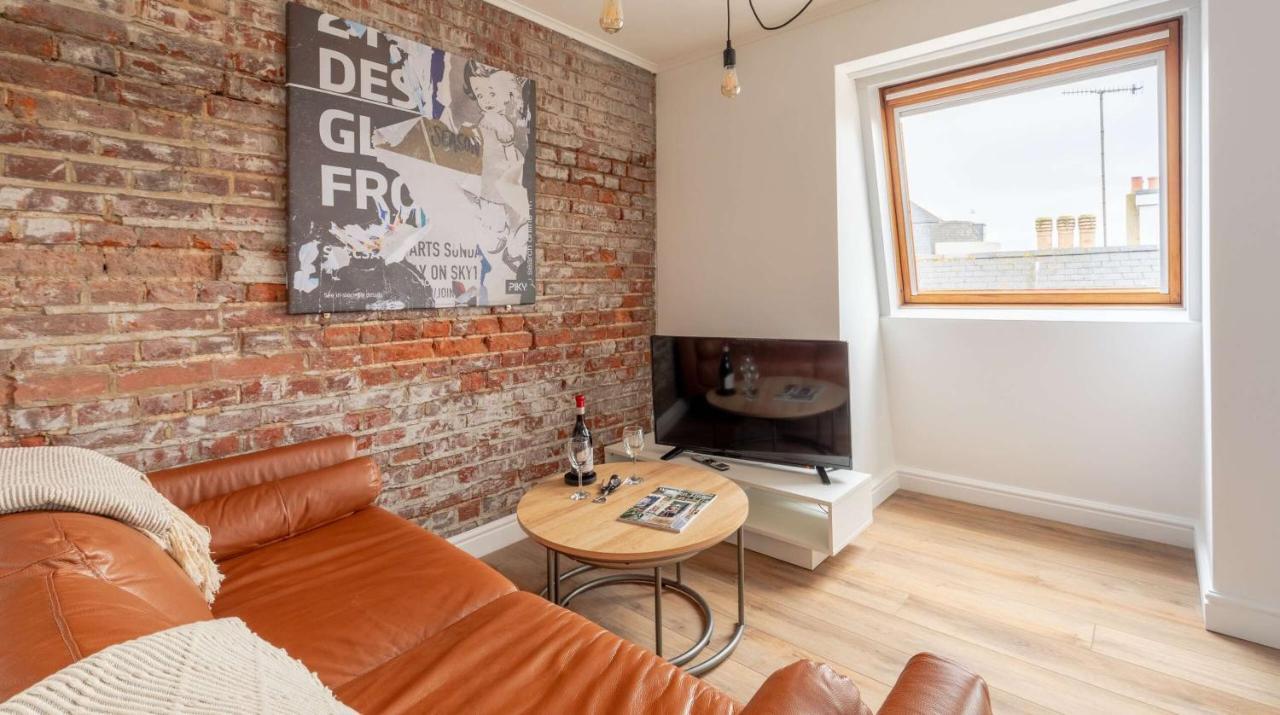 One Bed Top Floor, Brand New, Central Old Town Hastings Esterno foto